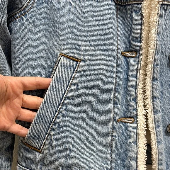 Denim Jacket with Sherpa Lining - Picture 4 of 6